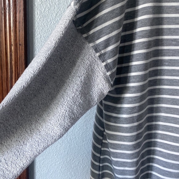 Glided intent gray sweater size medium like new - Picture 3 of 3